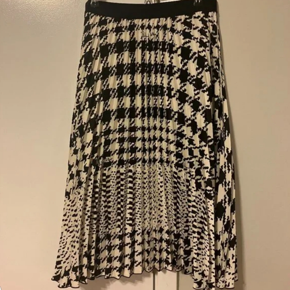 👙H&M Richard Allan houndstooth maxi pleated skirt